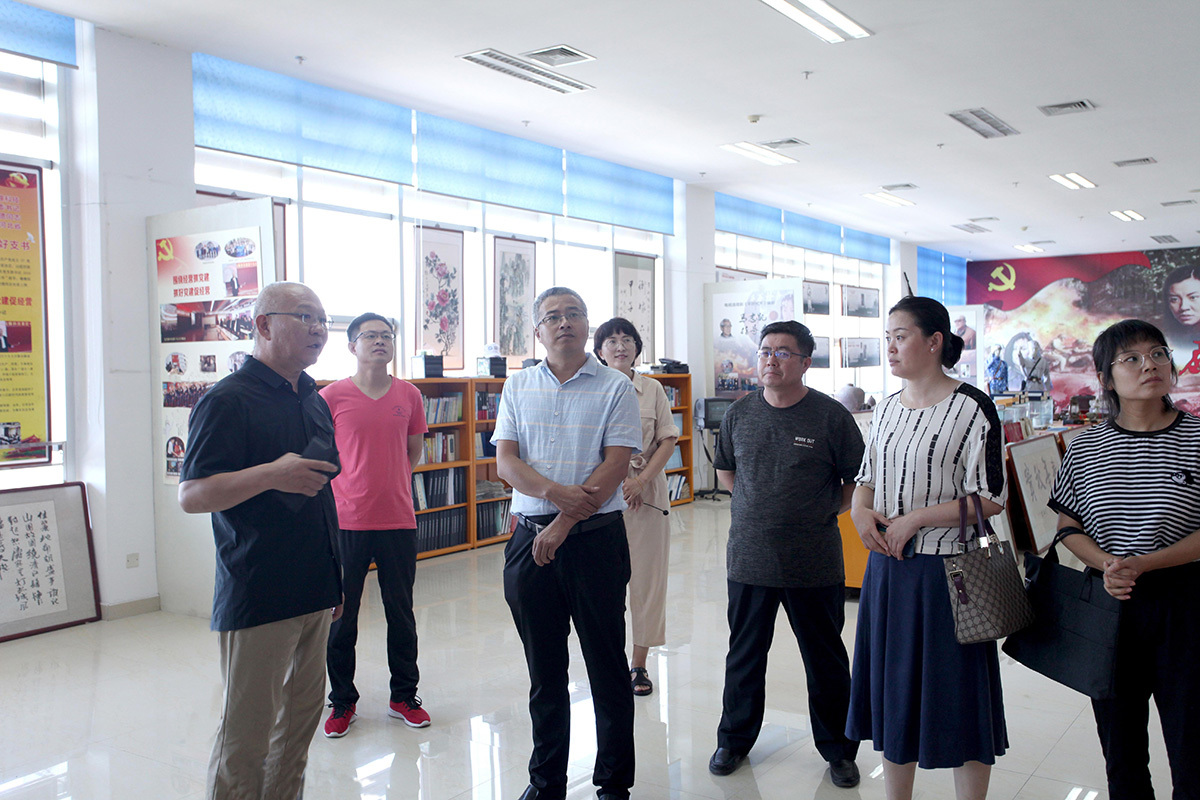 参观学习衡橡党建经验 交流借鉴加强非公党建